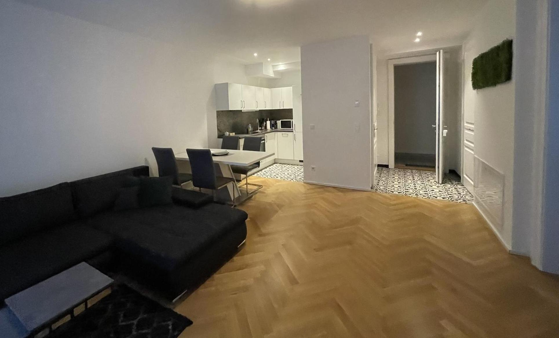 1St City La Opera Suites Βιέννη Εξωτερικό φωτογραφία